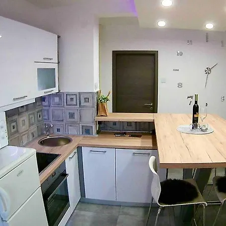 ***cute Modern Near Center Of Rijeka*** Apartamento *