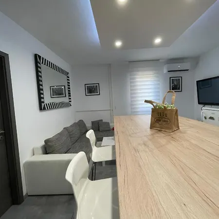 ***cute Modern Near Center Of Rijeka*** *